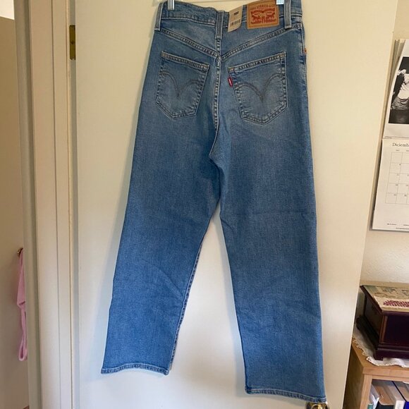 Ribcage Straight Ankle Women's Jeans - Picture 7 of 15